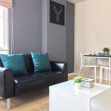 Modern Studio Room At Kathu Exterior photo